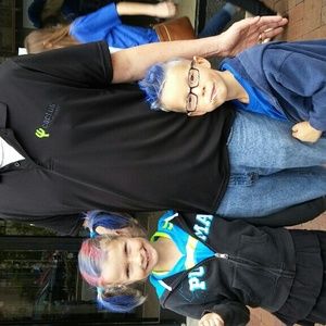 Meet your Posher, Laura