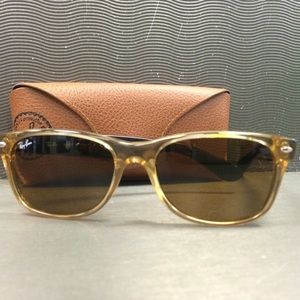 Ray Ban Wayfarer 2132
