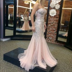 Stunning prom dress