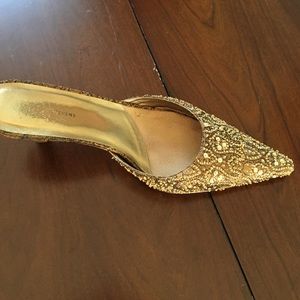 9 1/2 M Valerie Stevens Bronze dress shoe