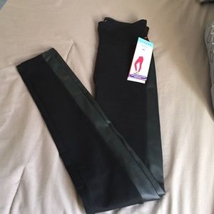 New with tags spanks leggings black/faux leather