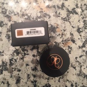 Anastasia Dipbrow pomade