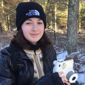 Meet your Posher, Holly