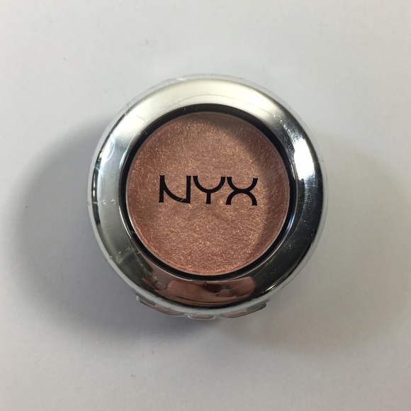NYX Prismatic Eyeshadow