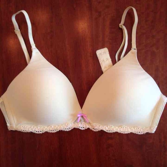 Victoria's Secret Angels No Wire Bra- 34C