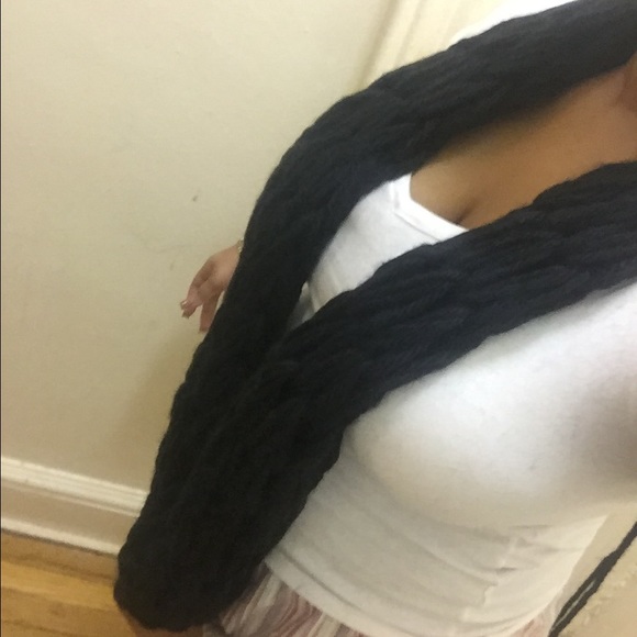 Infinity Scarf - Picture 2 of 3