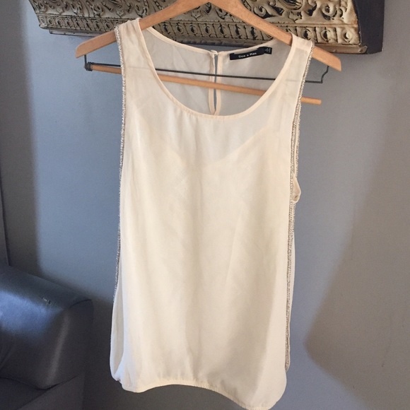 Beautiful sheer top with lace under camisole. - Picture 1 of 4