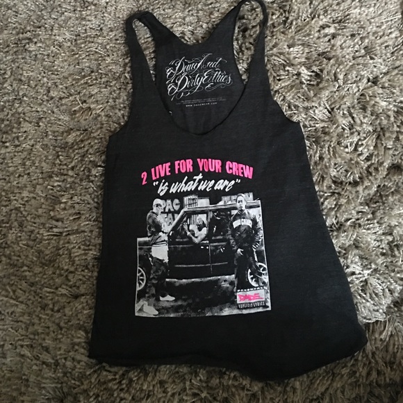 2-live crew tank. Dade wear