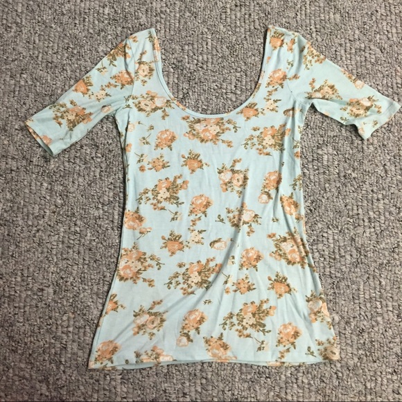 Kirra Tops - Pac sun Kirra brand floral top