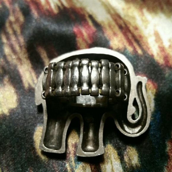 Elephant ring - Picture 2 of 3