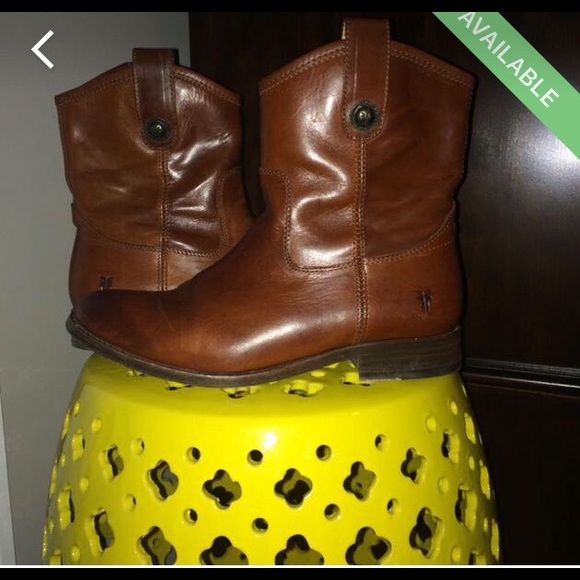 Cognac color Melissa Frye boots.