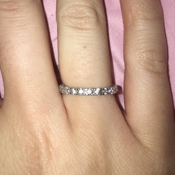 Clear crystal ring