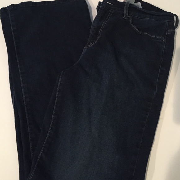 Levi dark wash jeans