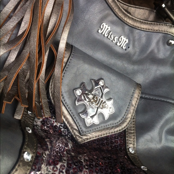 Miss Me Purse! - Picture 2 of 4