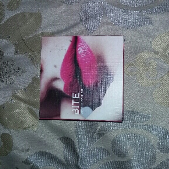 Bite makeup limited edition lip set - Picture 3 of 3