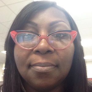 Meet your Posher, Kiphani