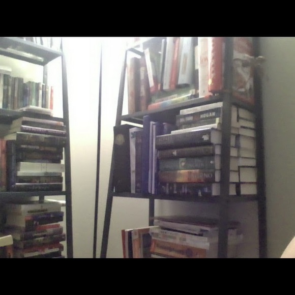 Meet your Posher, Leigh - Picture 1 of 1