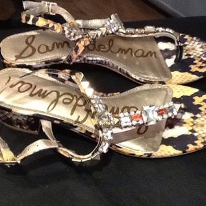 Gorgeous rhinestone sandals