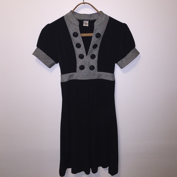 Flattering black dress