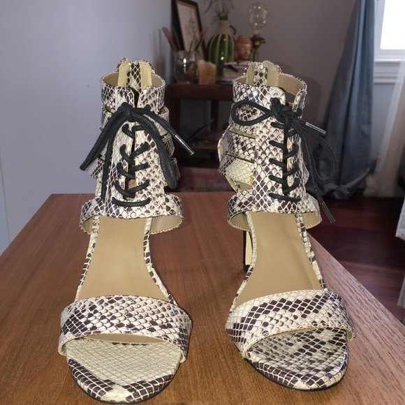 Open toe Python print report signature