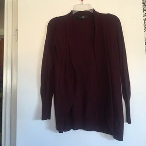 Maroon sweater