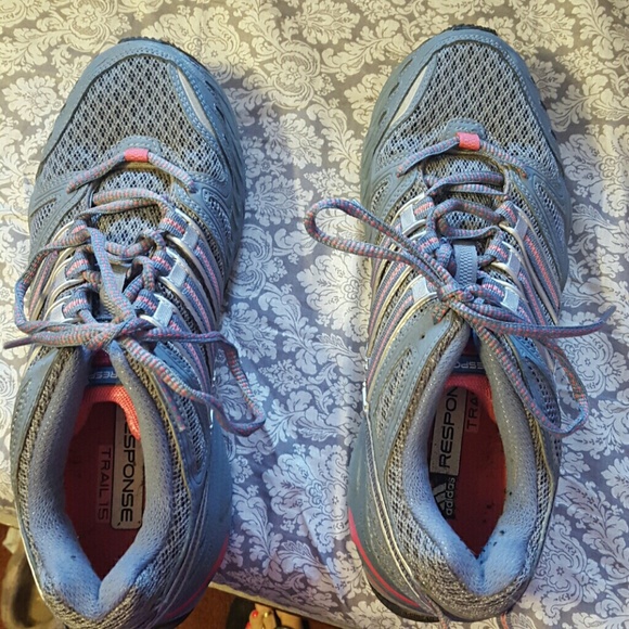 Adidas tennis shoes