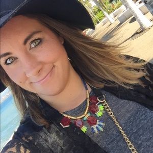 Meet your Posher, Rebecca