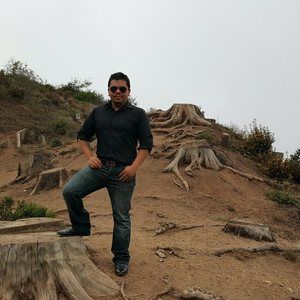 Meet your Posher, Jhoe alexander