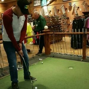 Meet your Posher, Luis