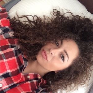 Meet your Posher, Brianna