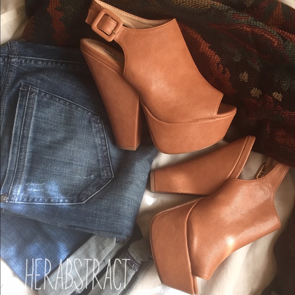 Steve Madden Gabby Platform Wedges!