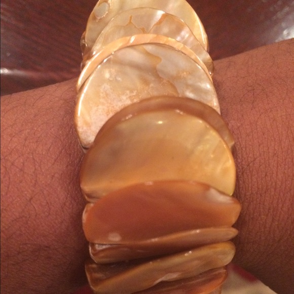 She'll Bracelet - Picture 2 of 3