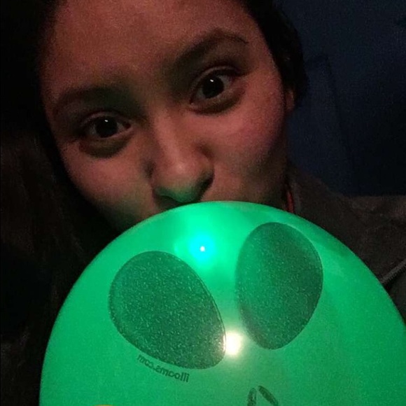 Meet your Posher, Mercedes