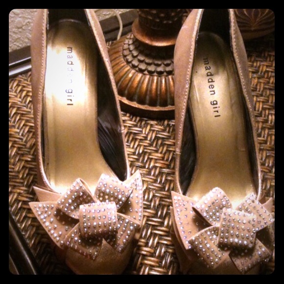 🎉Madden Bow Heels🎉
