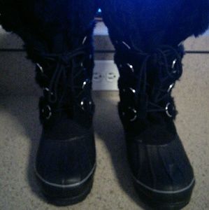 Khombu snow boots