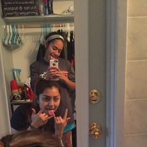 Meet your Posher, Julia