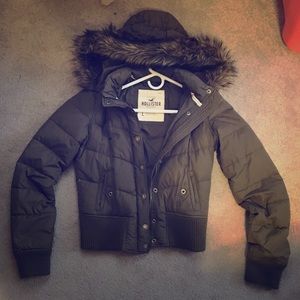 Hollister puffer jacket