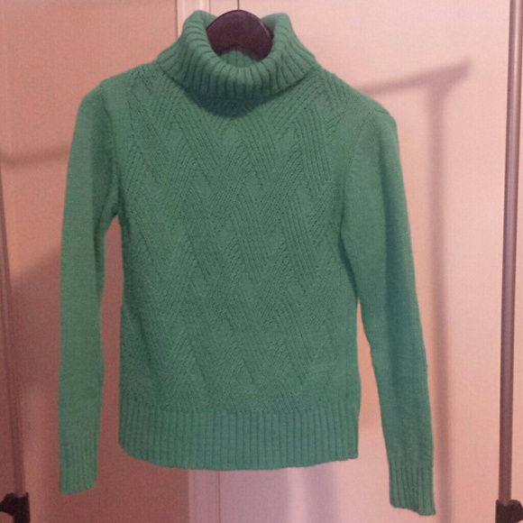 DONATED* Turtleneck Sweater - Picture 3 of 3