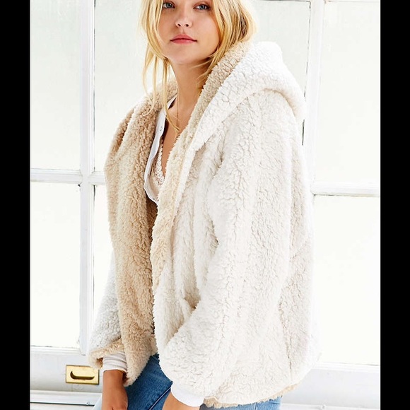 cashmere coat with fur collar