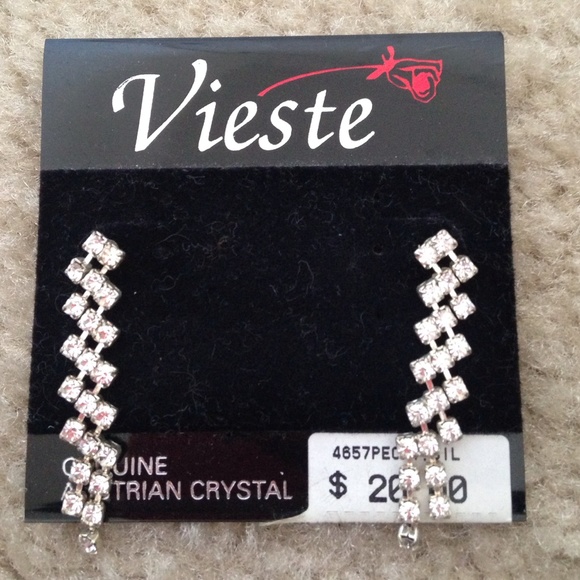 Clear rhinestone earrings