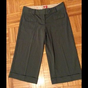 Women's Short Capris