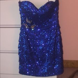 Short dress