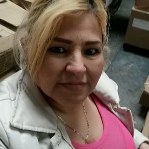 Meet your Posher, Noemi