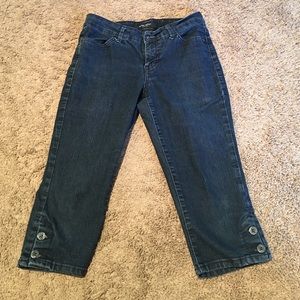 Nine West jeans size 4 bluejean capris