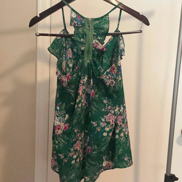 DONATED* Clearout🌞 Floral Halter-Top Tank - Picture 4 of 4