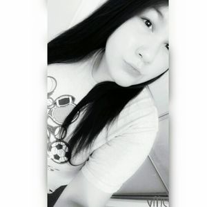 Meet your Posher, Valeria