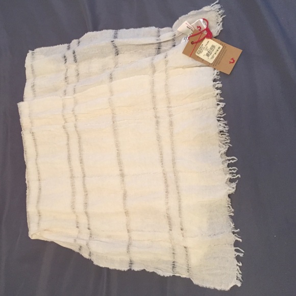 Brand new scarf