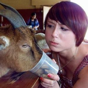 Meet your Posher, Holly