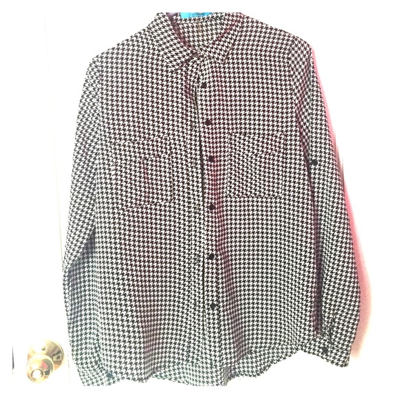 Houndstooth long sleeve