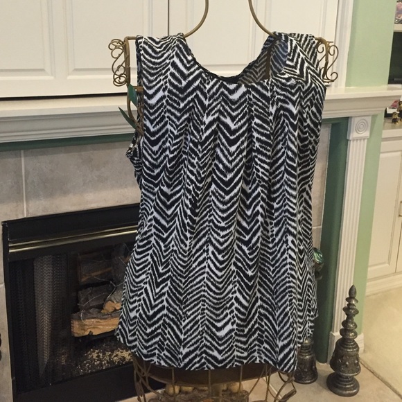 $ale!! Sleeveless Scoop Neck Print Cami